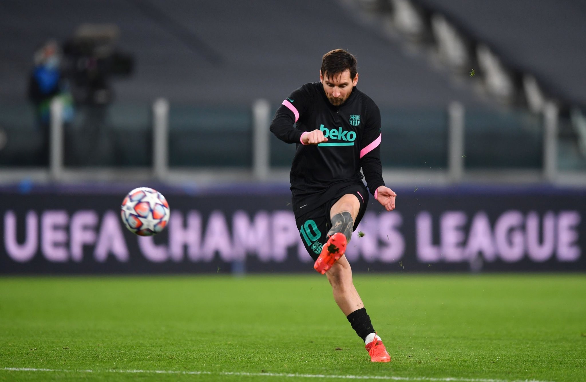 何一方开脱 何一方开脱